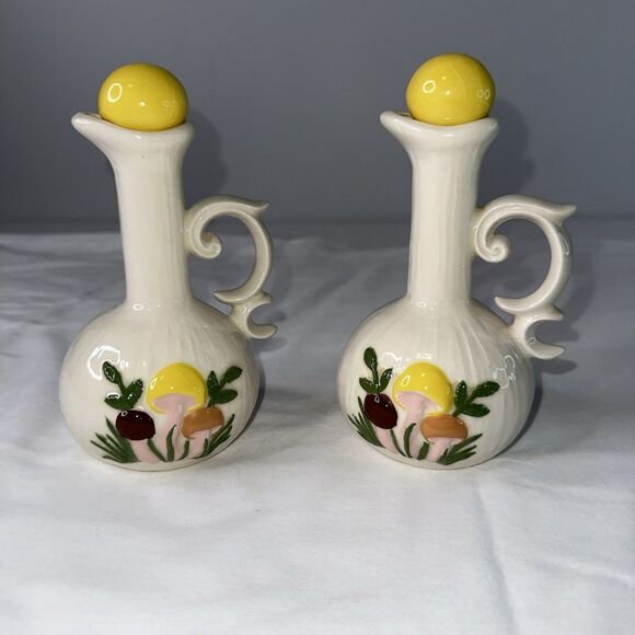 70s Arnel’s 3D  Mushrooms Oil And Vinegar Cruet Set Hand Painted MCM - Picture 1 of 7